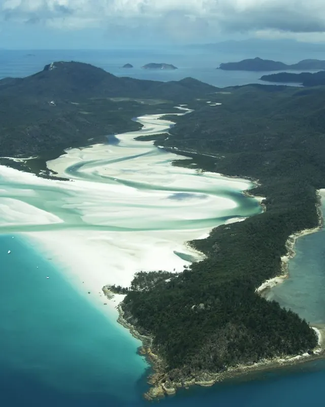 Whitehaven Beach and Hill Inlet in the Whitsundays